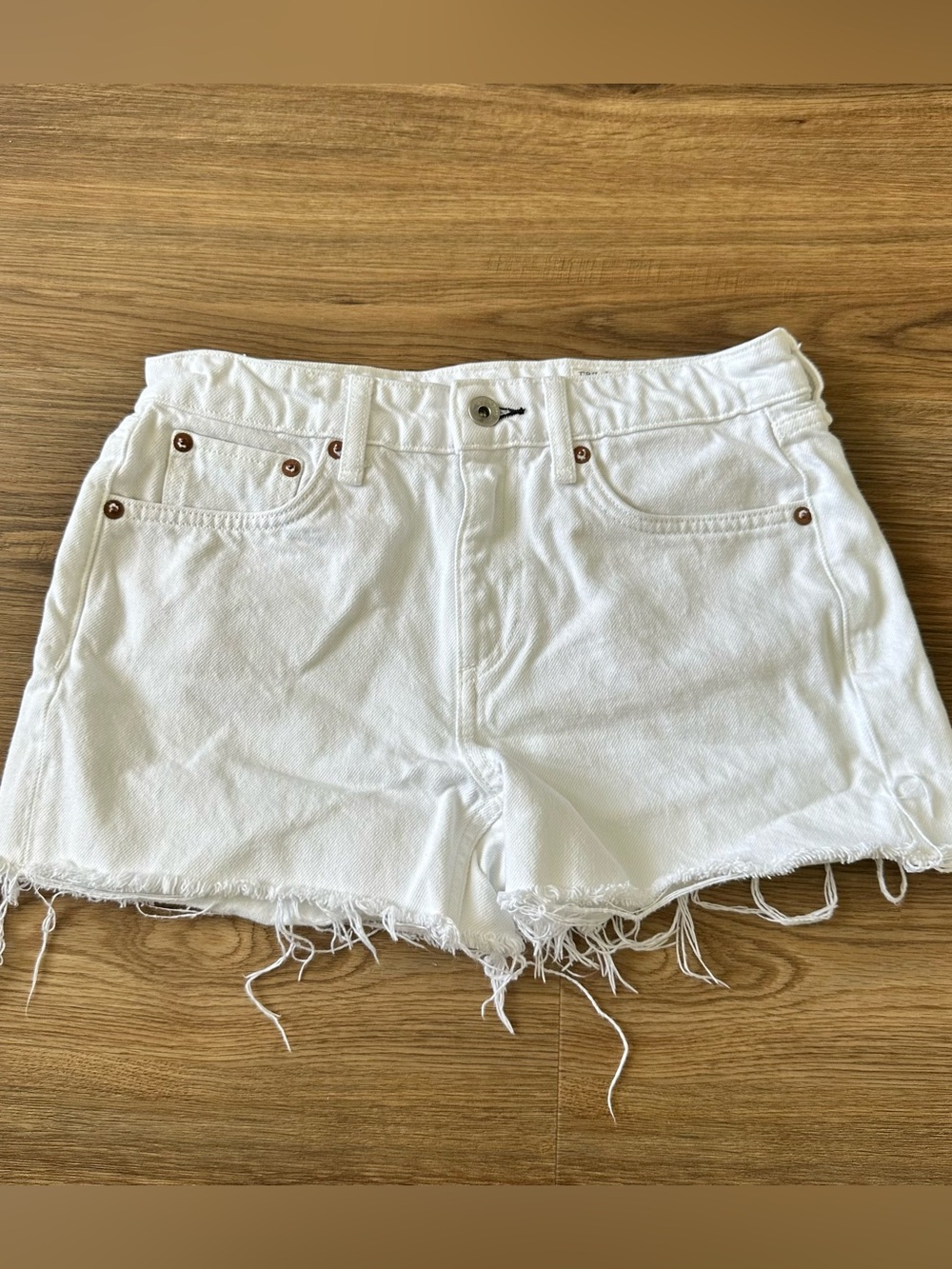 Rag & Bone Dre Low Rise Cut Off Jean Shorts Women's 24 White Denim 3” Beach